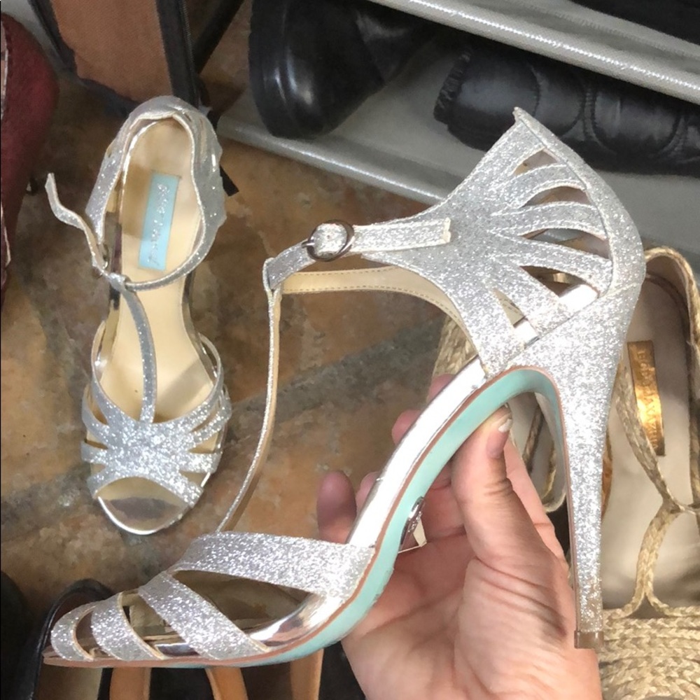 Betsey Johnson silver glitter sparkle Strappyheels - Picture 2 of 8